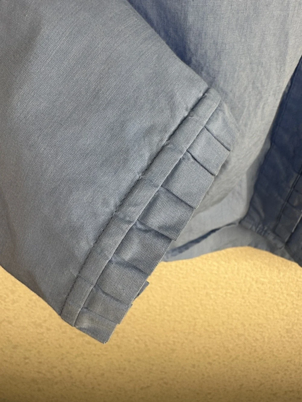 J. Crew Light Blue Ruffle Hem Minimalist Classic Button Down‎ Top Size 6 Tall